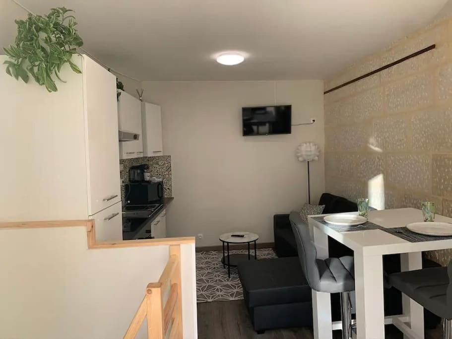 Ferienwohnung Le Cocon T2 Duplex 24 M2 Niort Exterior foto